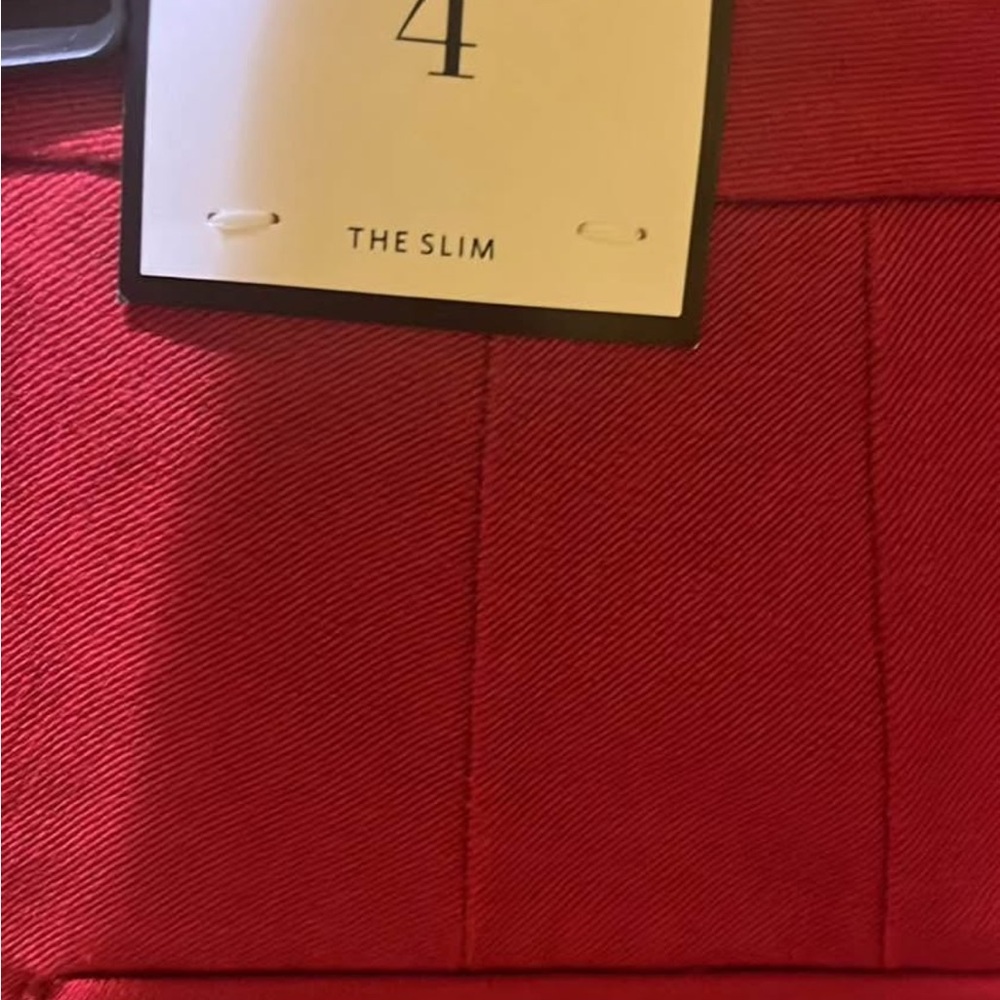 The Slim Red Women's Cropped Pants